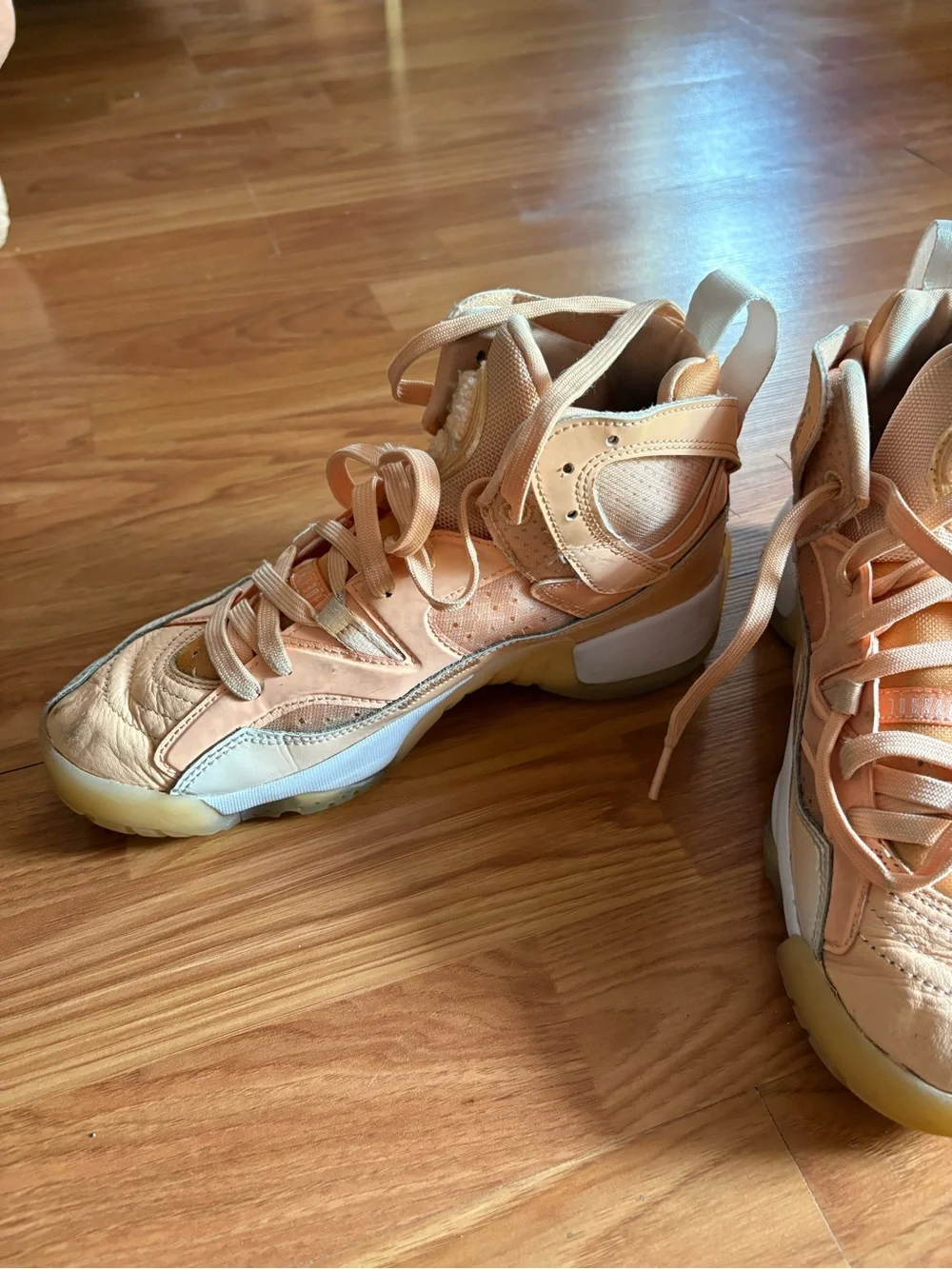 Jordan High-Top Sneakers in Peach/White 7 US